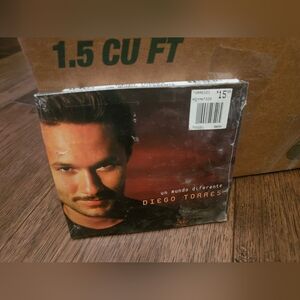 DIEGO TORRES  UN MUNDO DIFERENTE (CD 2001) RCA New In The Shrinkwrap Sealed. 